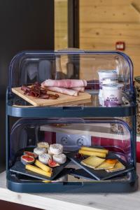 Appart'hotels Chalet Nant Rouge : Chambre Double - Vue sur Montagne