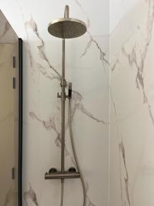 BD Appartement - Modern en gezellig - Strand en winkels vlakbij