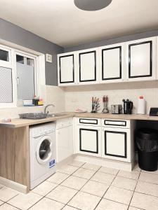 Shepherds House - Spacious 4 bedroom