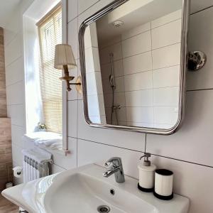 Experiential Lodge Rooms