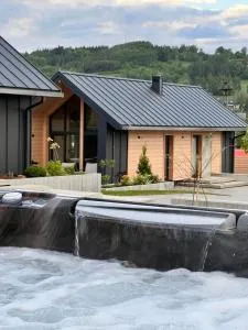 DOMKI NA LUZIE Luksusowe domki z basenem i jacuzzi w górach - Harkabuz