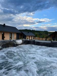 DOMKI NA LUZIE w górach PREMIUM , dla dorosłych i młodzieży