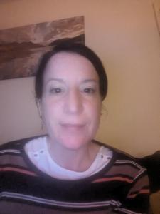 Bright double room approx 2 mile from city centre