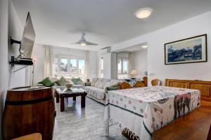 Quality apartment Sleeps 8 Airconditioned Underground parking Ultra fast WiFi