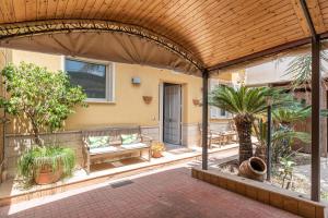 Villetta Ficarazzi by Wonderful Italy