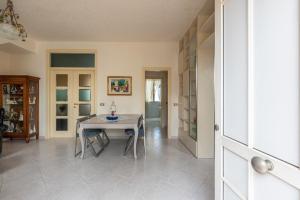 Villetta Ficarazzi by Wonderful Italy