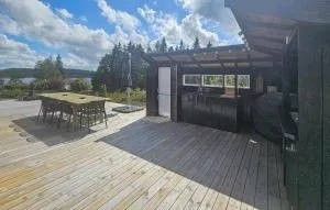 4 Bedroom Nice Home In Vegårshei - Felle