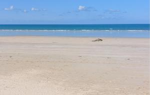 Maisons de vacances Lovely Home In Plerin With Wifi : photos des chambres