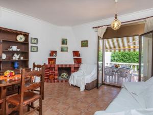 Holiday Home Omega by Interhome