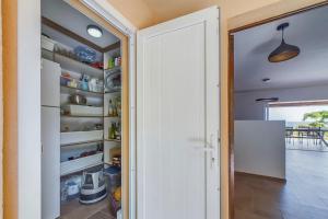 Spacious and secure villa with swimming pool