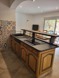 Appartements appartement avec terrasse et parking prive : photos des chambres