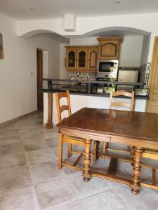 Appartements appartement avec terrasse et parking prive : photos des chambres
