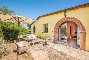 Chalet with common swimming-pool immersed in the Tuscan countryside - Trequanda