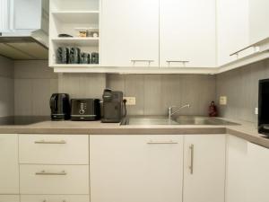 Studio White Mountains Retreats with city view by Interhome