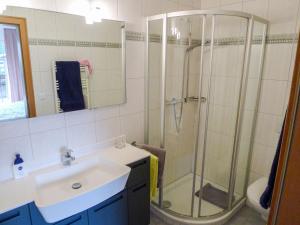 Apartment Wohnung 13 by Interhome