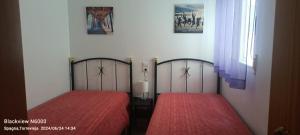 Sea and Center Apartment by MM