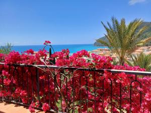 Agriturismo Villa Bardi struttura con camere vista mare img1