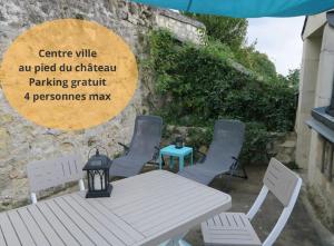 Appartement des hirondelles , au pied du château - 3hvězdičkové hotely ve městě Chinon