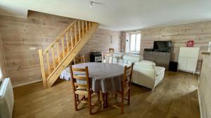 Appartements J4 Parking, Wifi Grand 2 Chambres 3 lits 2 a 4 pers, lit parapluie JACQUELINE : photos des chambres
