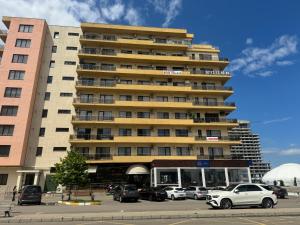 Summerland Sea-View Luxury Apartment