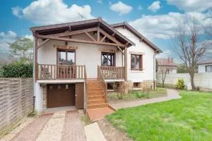 Maison spacieuse 3 chambres à 5 min de la gare - 奥尔日河畔于维西