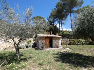 Maisons de vacances CABANON PROVENCAL EN PIERRES et ACCES PISCINE LUXE : photos des chambres