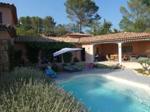 Maisons de vacances CABANON PROVENCAL EN PIERRES et ACCES PISCINE LUXE : photos des chambres