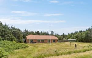 4 Bedroom Beach Front Home In Thyholm