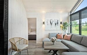 Cozy Home In Væggerløse With Wifi