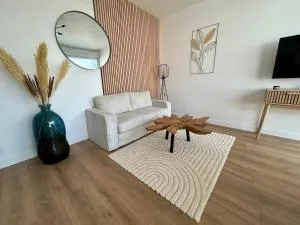 Charmant T2 avec grande terrasse à proximité immédiate du centre ville - Briec