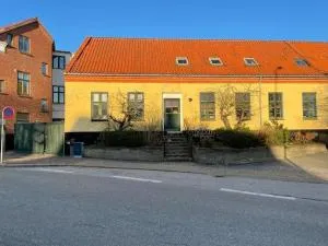 Nyrenoveret 2v i den gamle bydel - Hjørring
