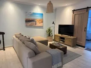 Tranquil Cottage Retreat - Malanshof Randburg - Fontainebleau