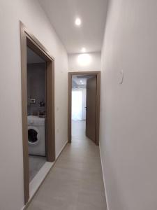 Krystalenias Grove House