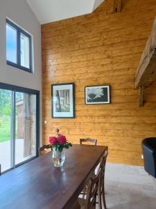 Maisons de vacances LE GRAND CASTILLON - Gite peche avec 2 etangs prives, foret et Jacuzzi en option : photos des chambres
