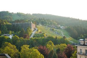 Apartament Cicha z dużym balkonem- miejsce parkingowe w garażu