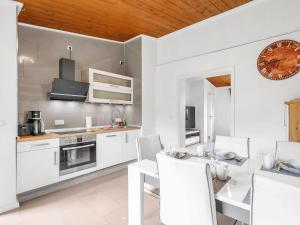 Holiday Home Zum Kreidesee Hemmoor-3 by Interhome