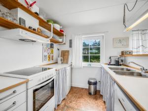 Holiday Home Arntraud - 500m from the sea by Interhome