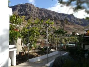 Bett 4 im Männer-4-Bettzimmer NUR Männer ONLY men SOLO hombres - Tasarte