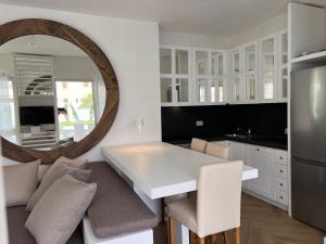 Cozy House with garden & pool img5