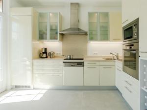 Maisons de vacances Holiday Home Villa Deauville by Interhome : photos des chambres