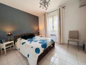 Villas Villa climatisee avec jacuzzi : photos des chambres