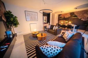 4BR & 2,5Bath Heritage Panorama Apt with Terrace