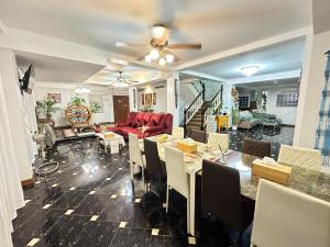 Comfy Boutique House