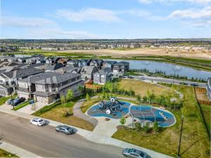 Brand New Luxury Walk-out Suite - Calgary