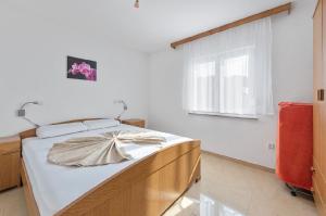 Apartment in Sukošan with Seaview, Terrace, Air condition, WIFI (3495-4)