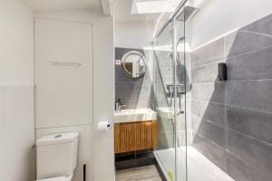 Cozy studio near RER B