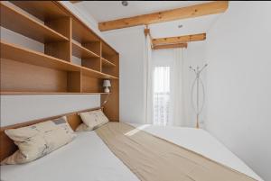 Apartment in Sukošan with Seaview, Terrace, Air condition, WIFI (3495-5)