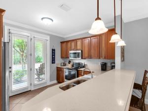 Gulf Place Courtyard 29 by Newman-Dailey