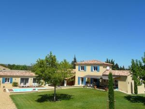 Gite de charme avec piscine dans le Luberon