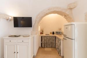 Trullo White Dream con Piscina